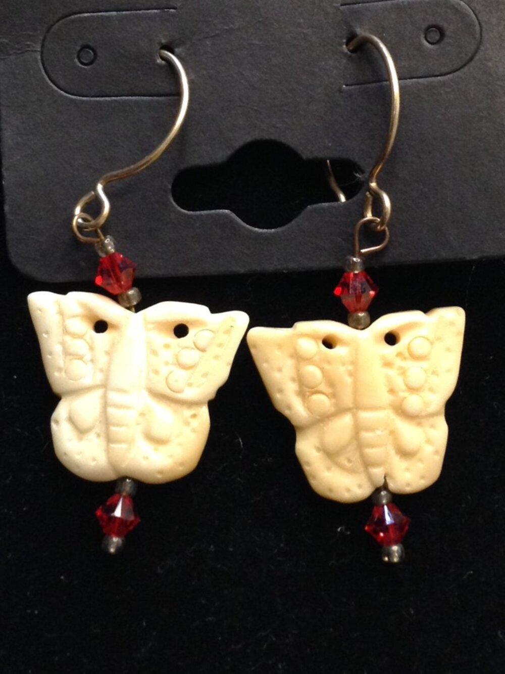 VTG 70/80 Ivory Bone Butterflies Red Glass Beads Dangle Earrings Tribal Unique